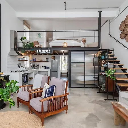 The Old Shop Loft Apt In The Heart Of Kalk Bay Exterior photo