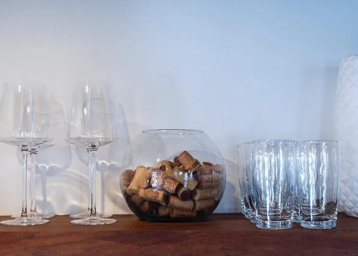 The Old Shop Loft Apt In The Heart Of Kalk Bay